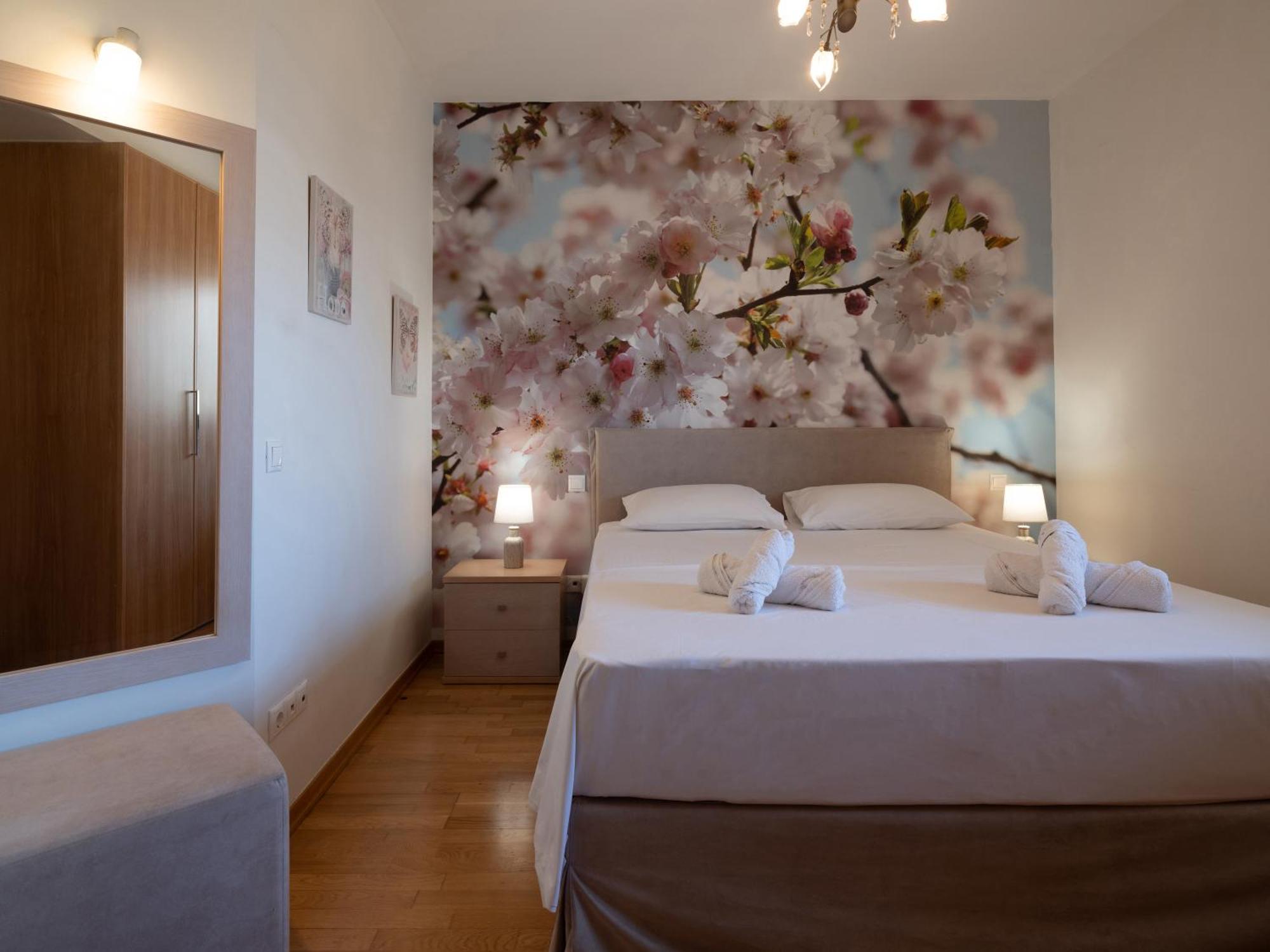 Onyx City Center Apartment With Parking 伊拉克利翁 外观 照片