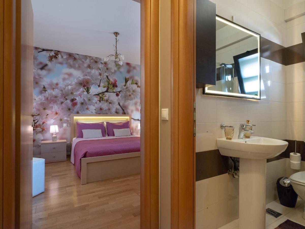Onyx City Center Apartment With Parking 伊拉克利翁 外观 照片
